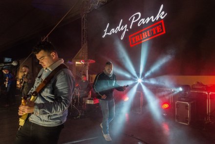 Koncerty w Strefie Kibica